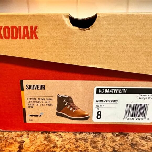 KODIAK WOMENS SAUVEUR ALPINE WATERPROOF BOOTS. Size 8. NEW. - Picture 2 of 6